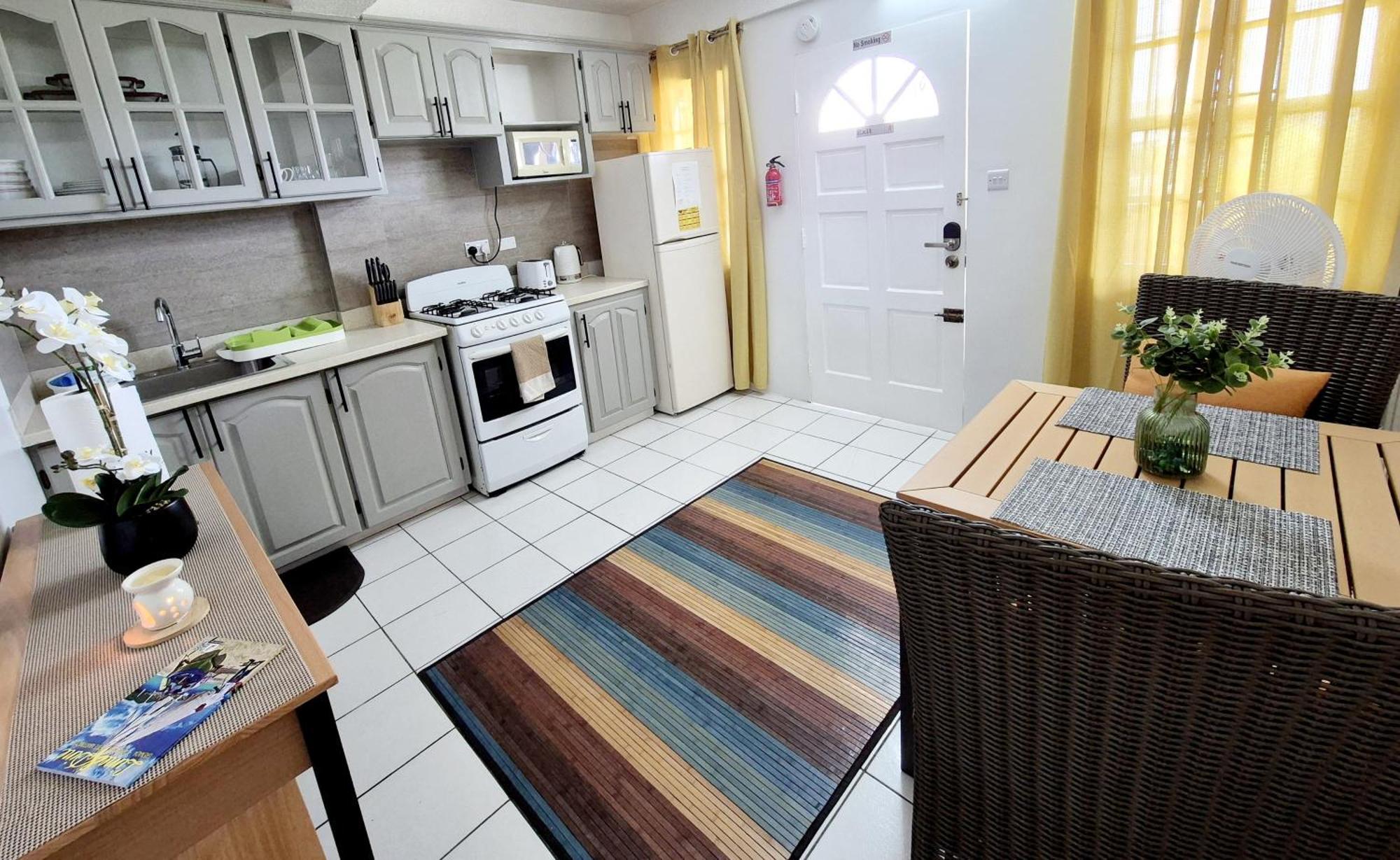 Silver View Apartments St. George's Extérieur photo